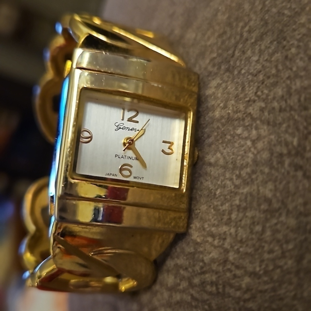 Goldtone Square Face Link Cuff Watch Bracelet - Picture 4 of 5